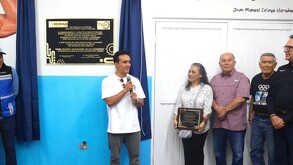 Juan Manuel Celaya en la revelación de su placa.
