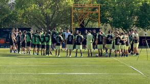 Jugadores de la Selección de Bolivia en un entrenamiento previo al Repechaje.