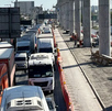 Los trabajos de la Línea 6 del Metro y el carril de contraflujo colapsaron la movilidad en Miguel Alemán, dejando atascados a conductores.