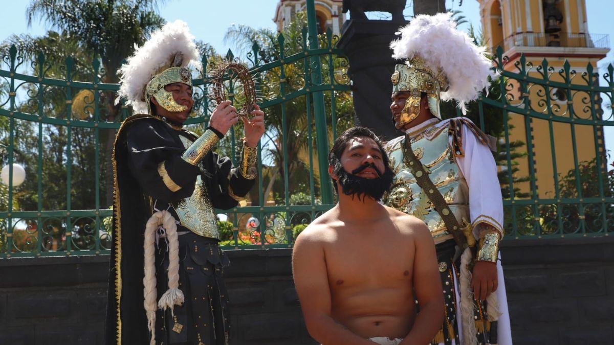 Representación cristo de gólgota en Cuautlancingo