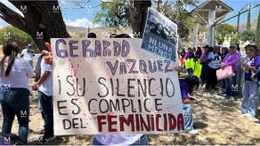 Familiares y allegados de Nayeli y Andrea llevan a cabo una marcha que inició en el panteón municipal y avanza hacia la plaza principal de Huanímaro.