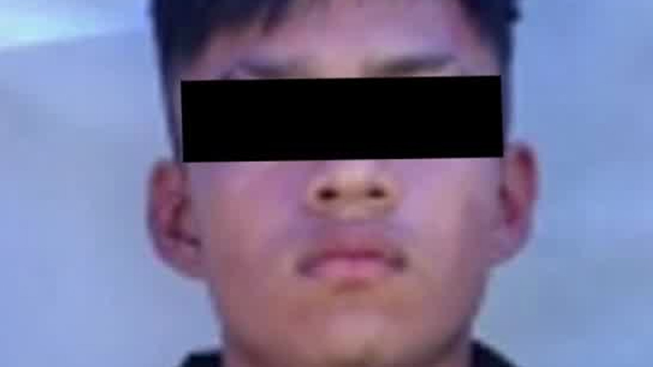 Un joven de 18 años fue detenido en el CETRAM Indios Verdes con una réplica de arma y dosis de marihuana.