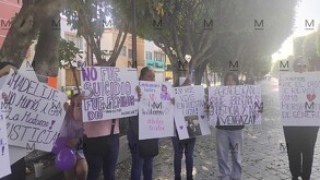 Con consignas marcadas por el dolor y la exigencia de justicia, familiares de Madeline Dhamar se manifestaron en calles de León.
