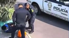 Jardinero es golpeado por policías en colonia Espartaco, Coyoacán