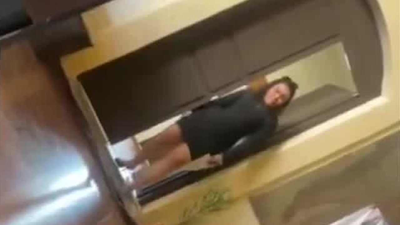 Una funcionaria municipal de Cuautla fue separada de su cargo tras difundirse un video donde agrede física y verbalmente a una trabajadora.