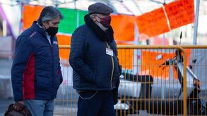 Continúa la alerta amarilla ante frente frío en el pais; capitalinos salen abrigados.