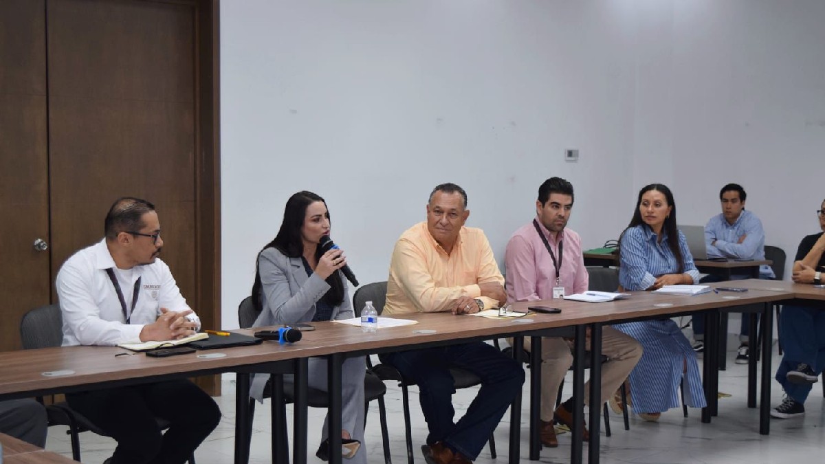 Las obras carreteras buscan mejorar la conectividad y seguridad en el estado.