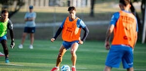 Jugadores de Rayados entrenando por el parón de la fecha FIFA.