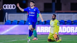 Nicolás Ibáñez celebrando el gol ante Atlético Nacional.