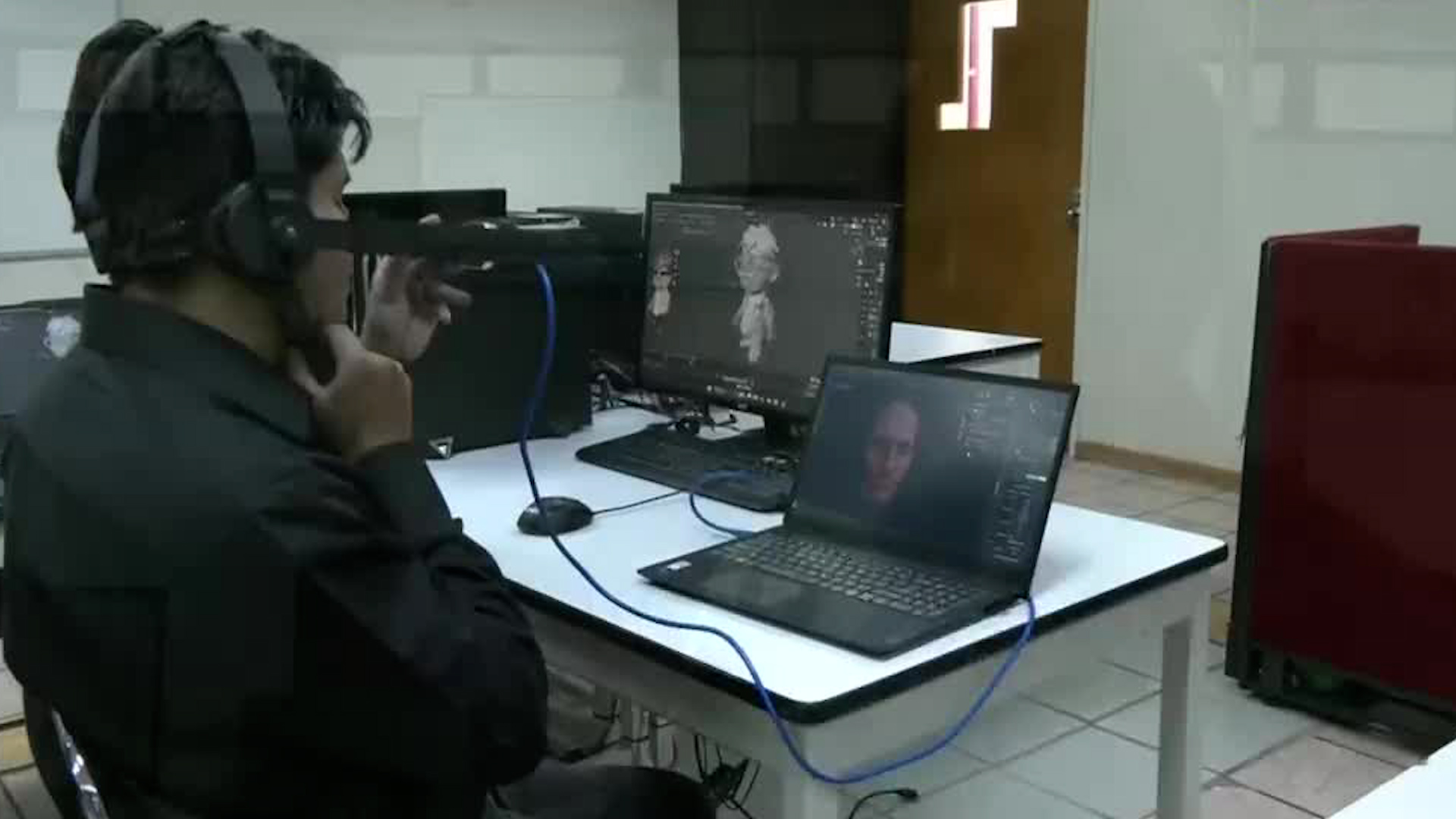 Alumnos y maestros de la UPIITA trabajan en un sistema que facilite el trabajo con estas funciones.