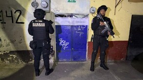 Detienen a 9 integrantes de 'Los Malportados' en el Valle de México; tenían 300 kilos de drogas en su poder.