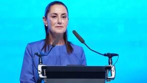 Claudia Sheinbaum en encuentro con Caintra