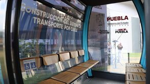 interior de la cabina del proyecto del cablebús en puebla