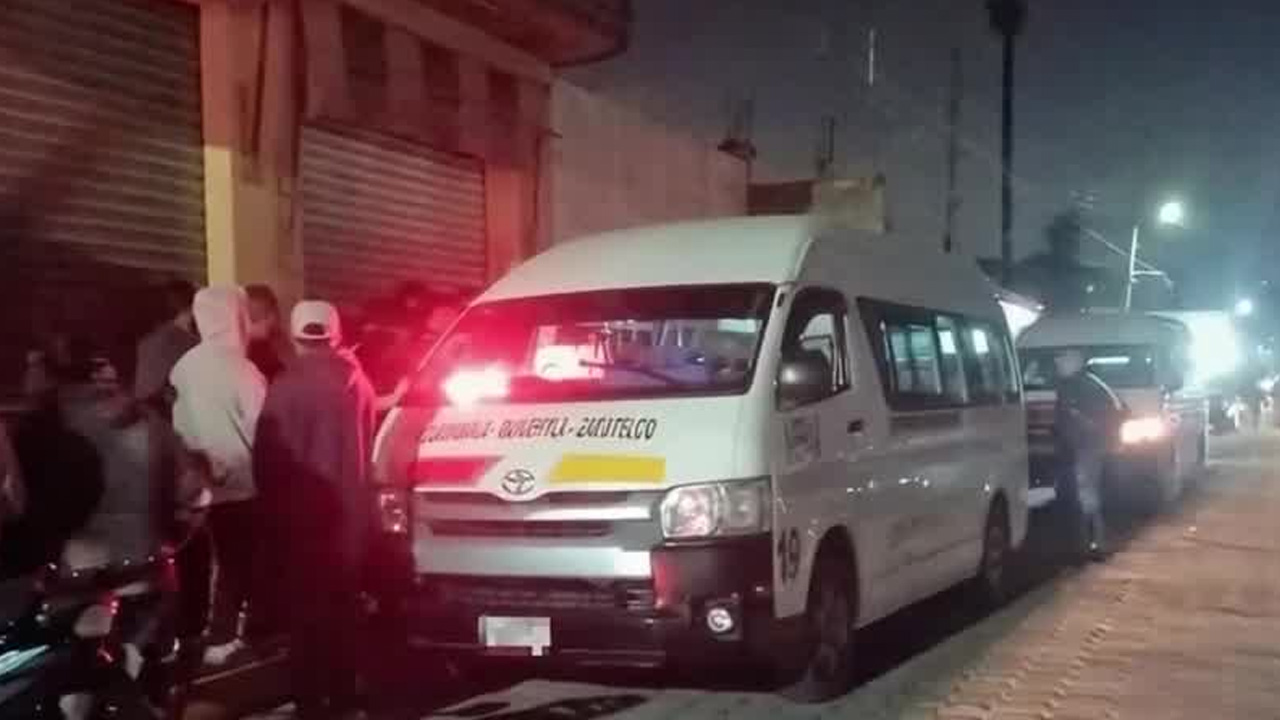 Un hombre de 25 años murió tras ser retenido y golpeado por pobladores en Santa Cruz Quilehtla, Tlaxcala.