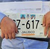 Contribuyentes pueden acudir sin cita a recaudadoras para el canje de placas en Jalisco.