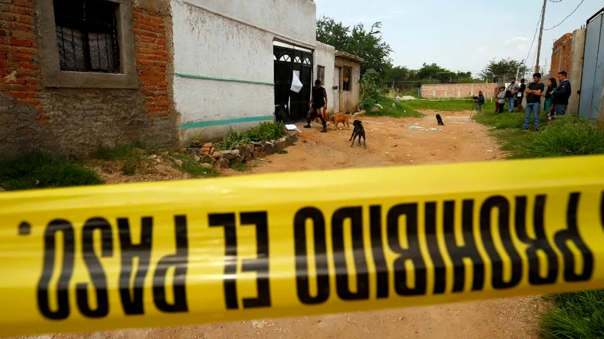 Los menores quedarán bajo custodia de las autoridades luego del asesinato del menor a manos de su madre.