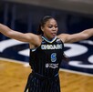 Stephanie Watts, con el Chicago Sky.