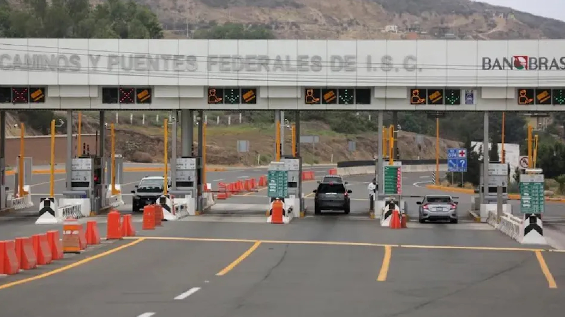 A diferencia de años anteriores, este punto de la Ciudad Muestra un menor número de vehículos por las vacaciones.