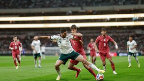 La Selección Mexicana reinauguró la cancha del Estadio Azteca con un partido amistoso contra Portugal.