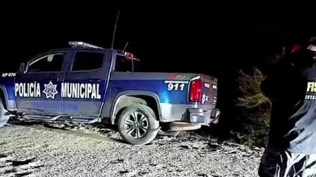 Un mando de Seguridad Pública y una funcionaria de Soyaniquilpan fueron asesinados a balazos mientras viajaban en una camioneta.