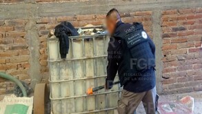 Autoridades federales aseguraron más de 7 mil litros de hidrocarburo en Tototlán.