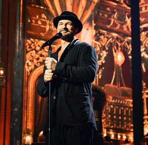 Imagen de Ricardo Arjona en el escenario de uno de sus conciertos