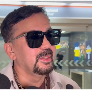 Cruz Martínez aparece dando declaraciones sobre la situación legal.