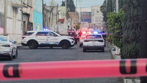 Un ataque armado frente al anexo “Lenguaje del Alma”, en la 30 Poniente y Héroes de Nacozari, dejó un hombre sin vida y otro herido de gravedad.