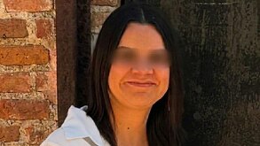 Fotorgafía de una mujer que es buscada al ser sospechosa de feminicidio en Puebla.