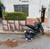 Choque en moto deja a pareja lesionada