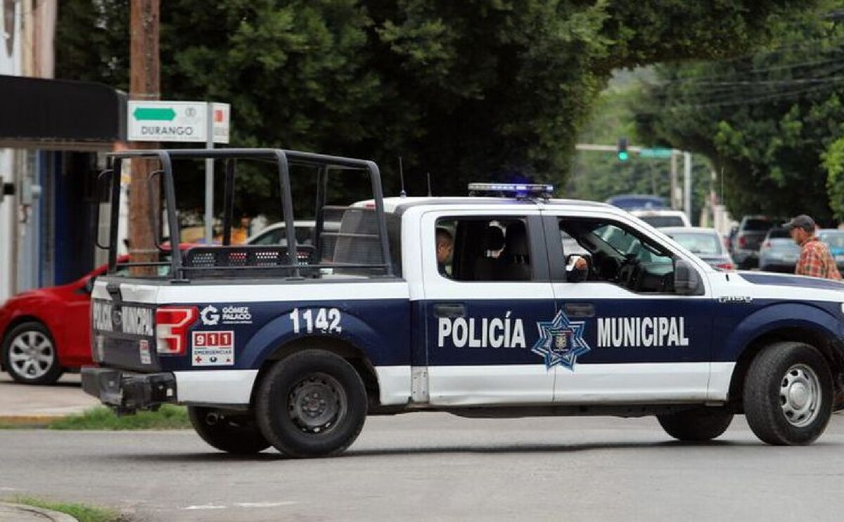 Foto de patrulla de policía en Durango.