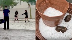 A la izquierda: dos chicas y un joven jugando con el granizo en las calles. A la derecha: dos macetas cubiertas con hielo granizado