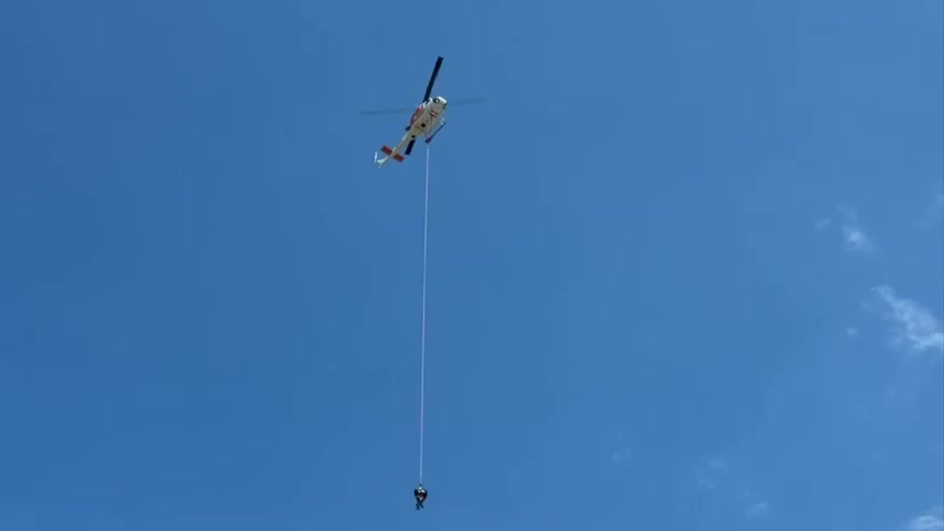 Un joven de 18 años fue rescatado por aire tras quedar atrapado en una zona escarpada del Cerro de la Silla; solo presentó agotamiento.