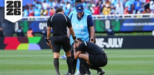 Árbitro Facundo Tello lesionado en el parrido de Repechaje en Guadalajara.