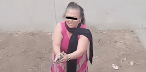 Doña Carlota, de 74 años, abandonó el penal de Chalco para seguir su proceso por homicidio en casa. Conoce los detalles del cambio de medida cautelar.