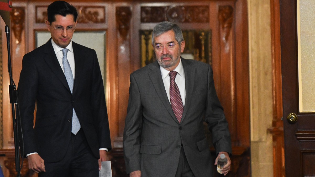 Juan Ramón de la Fuente y Roberto Velasco.