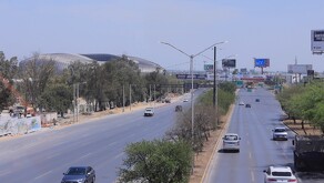 Cierres viales en avenida Eloy Cavazos en Guadalupe