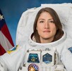 Christina Koch, la primera mujer en ir a la Luna en la misión Artemis II de la NASA.