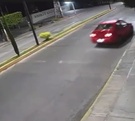 un conductor circula a exceso de velocidad