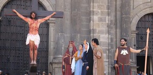 Via crucis en Zapopan