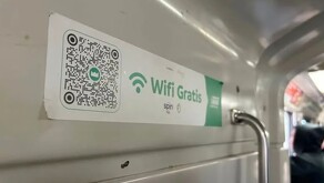 Letrero de wifi gratis en Metro de Monterrey
