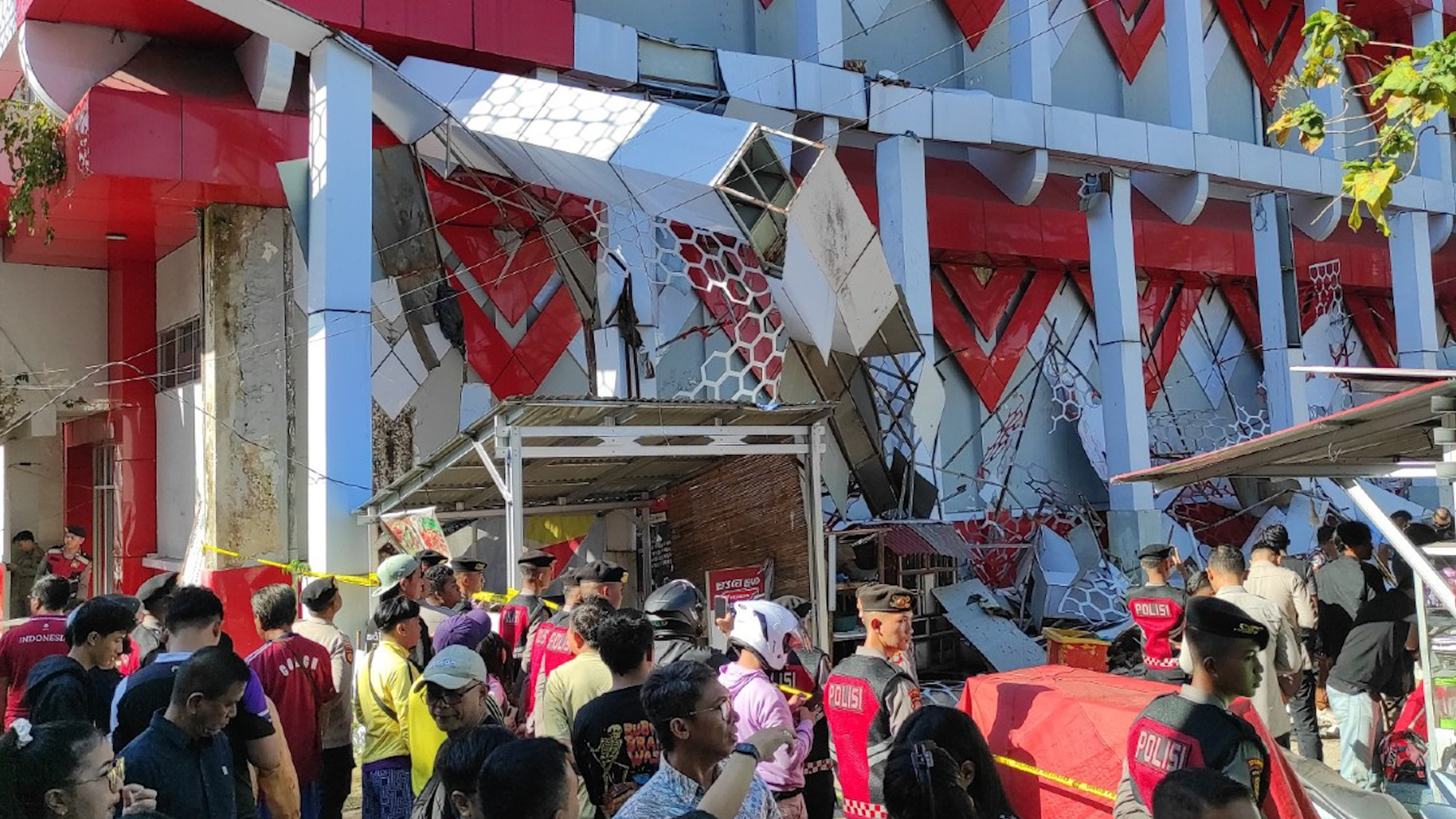 Los reportes oficiales confirman daños materiales significativos en viviendas y centros religiosos en distintas ciudades.