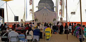 Se desata tensión en comunidad de Puebla por “sacerdotes pirata”; fieles se enfrentan por control de parroquia