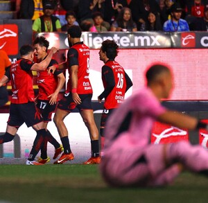 Tijuana celebrando el gol de Kevin Castañeda ante Tigres.