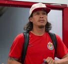 Rubén González, jugador de Chivas, llegando al estadio del Guadalajara.