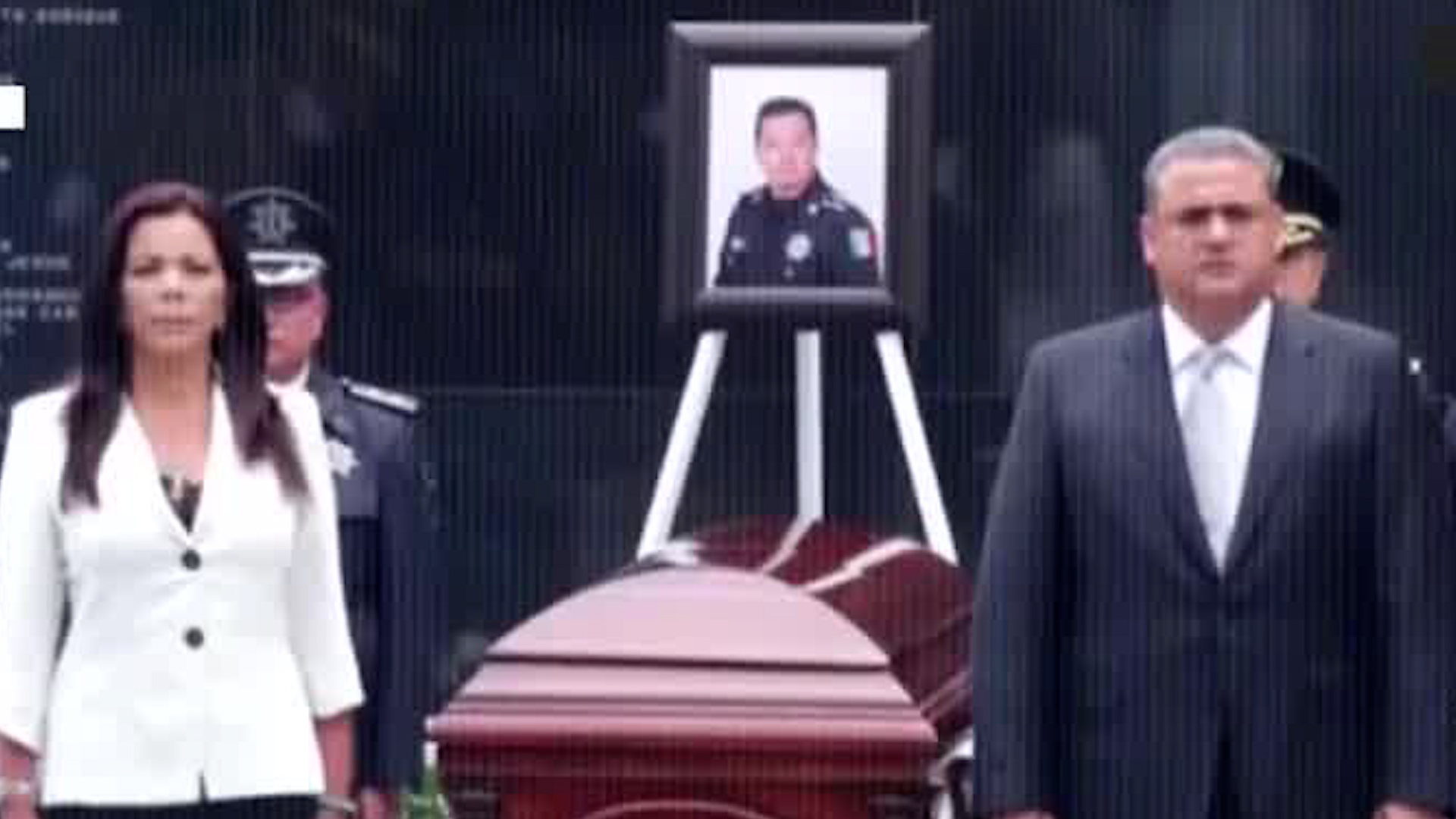 El ex comisionado murió por negligencia médica tras una liposucción en el municipio de Metepec.