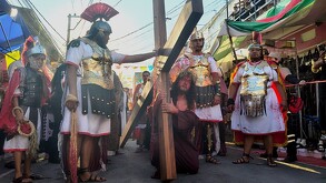 Caída de Jesús durante recorrido de Judea San Martín de las Flores 2026