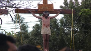 La procesión partió desde la explanada del Templo de Fátima y recorrió calles como Chiapas, así como los bulevares Las Palmas y Campeche.