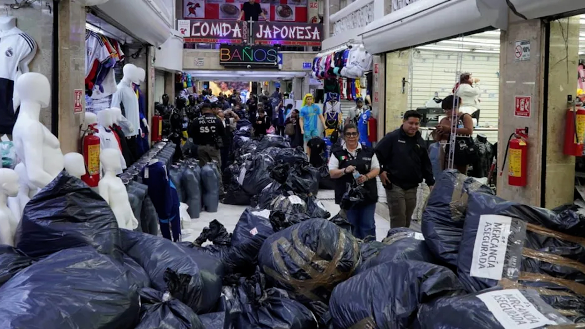 Derivado de un operativo que contempló los acuerdos internacionales se buscan combatir la mercancía introducida y distribuida de manera ilegal.