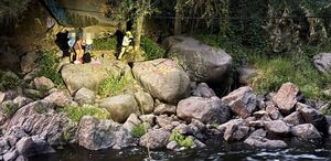 Bomberos de Tonalá rescatan a personas atrapadas en río en la zona de 'Los Monos'